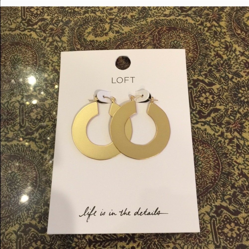 Loft flat hoop earring - Picture 5 of 7